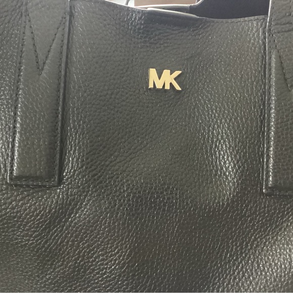 MICHAEL KORS LEATHER TOTE - Picture 2 of 9